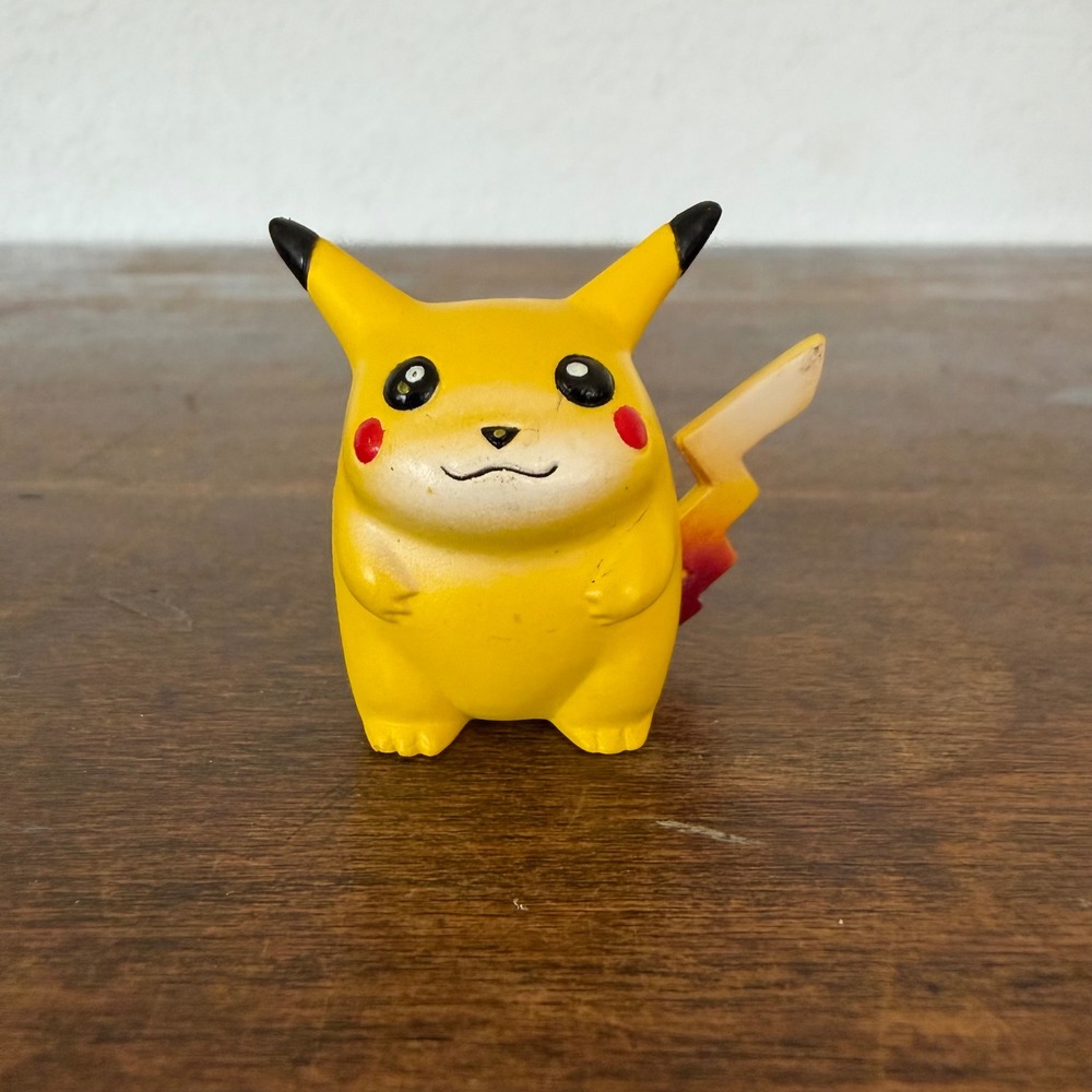 Pikachu Mini Action Figure Vinyl PVC Pencil Topper Pokémon 1999 Nintendo 90s